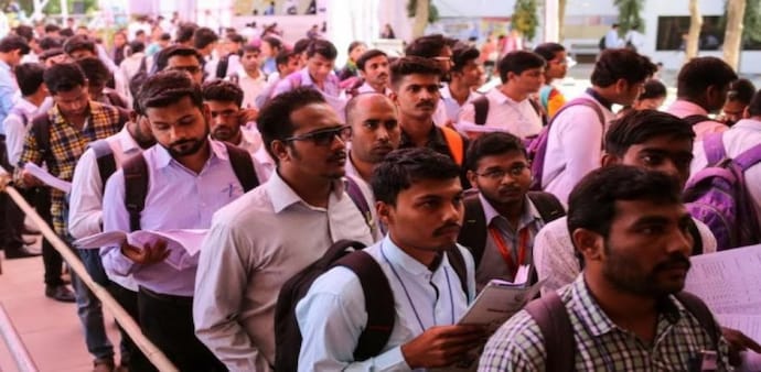 Only 1 in 3 expressed optimism of India being able to create enough job or entrepreneurship opportunities in the next 4 years Only 1 in 3 expressed optimism of India being able to create enough job or entrepreneurship opportunities in the next 4 years