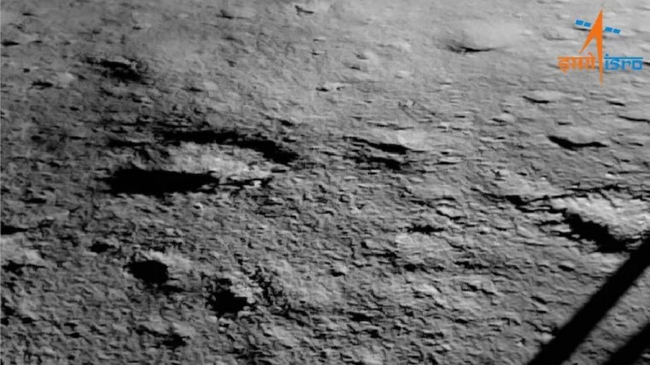 Rough terrain makes a south pole landing difficult, but the region's ice could supply fuel, oxygen and drinking water for future missions Rough terrain makes a south pole landing difficult, but the region's ice could supply fuel, oxygen and drinking water for future missions