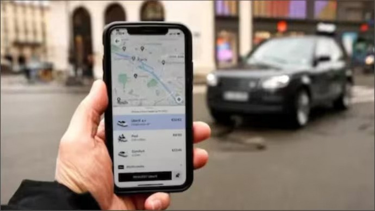 The driver told the woman that he was "self-sufficient" and did not need her help with anything. The driver told the woman that he was "self-sufficient" and did not need her help with anything.