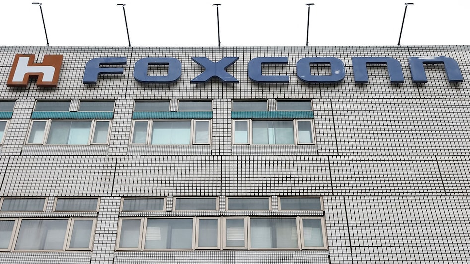 Foxconn to invest $600 million in Karnataka Foxconn to invest $600 million in Karnataka