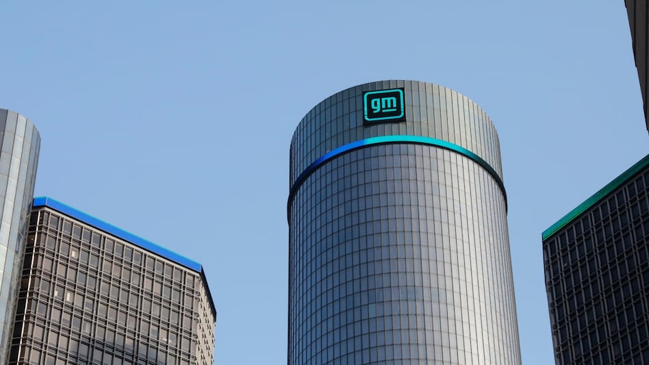 General motors announces layoffs General motors announces layoffs