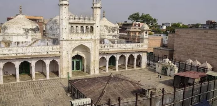 SC declines to stay HC order permitting ASI survey at Gyanvapi premises in Varanasi SC declines to stay HC order permitting ASI survey at Gyanvapi premises in Varanasi