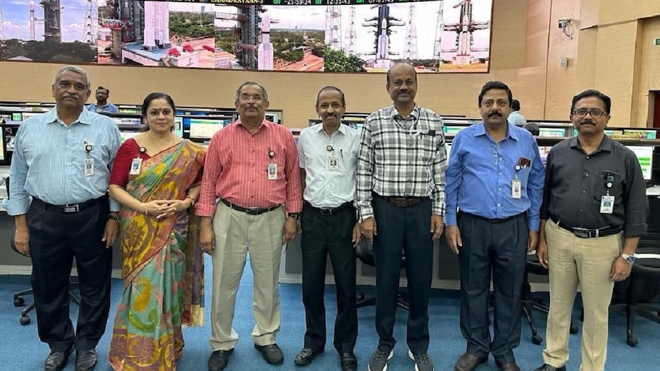 'IITians went to Silicon Valley; CETians took us to moon': Shashi Tharoor on connection between Chandrayaan-3 success and a Kerala engg college 'IITians went to Silicon Valley; CETians took us to moon': Shashi Tharoor on connection between Chandrayaan-3 success and a Kerala engg college