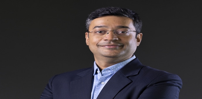 Mayank Jain, Director of consumer credit and business lending at Amazon Pay Mayank Jain, Director of consumer credit and business lending at Amazon Pay