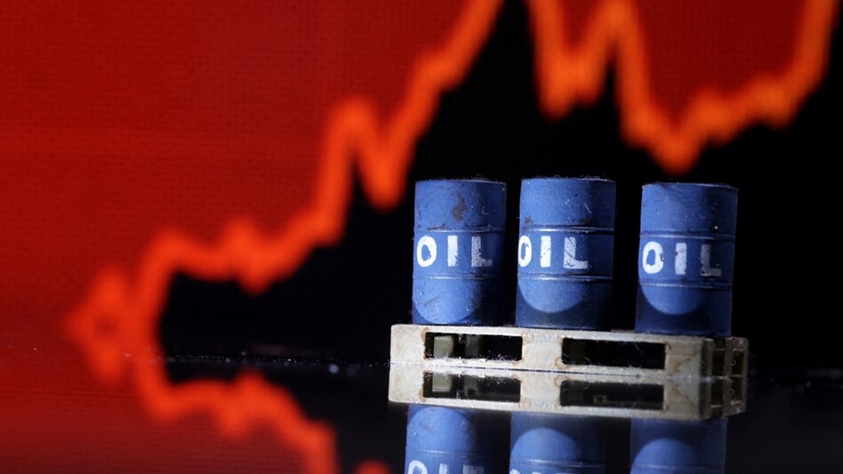 Crude oil prices going up Crude oil prices going up