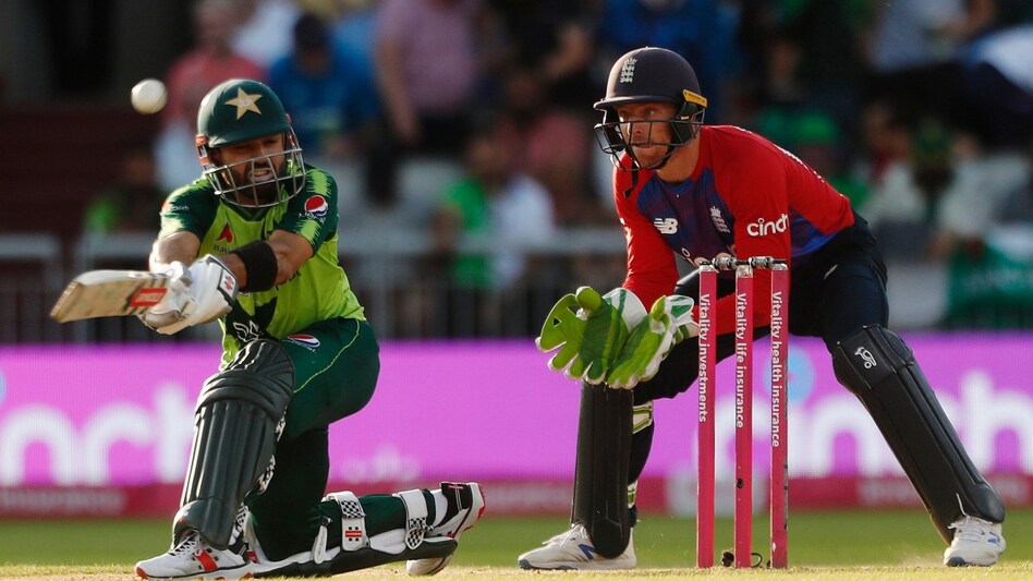 Earlier, the Ahmedabad Police had told the BCCI that it would be difficult for it to manage security on October 15 which happened to be the first day of Navaratri. Earlier, the Ahmedabad Police had told the BCCI that it would be difficult for it to manage security on October 15 which happened to be the first day of Navaratri.