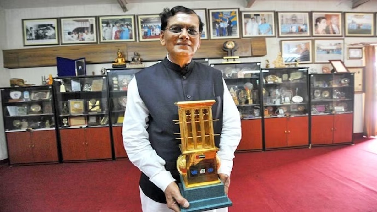 Bindeshwar Pathak, the founder of Sulabh International Bindeshwar Pathak, the founder of Sulabh International