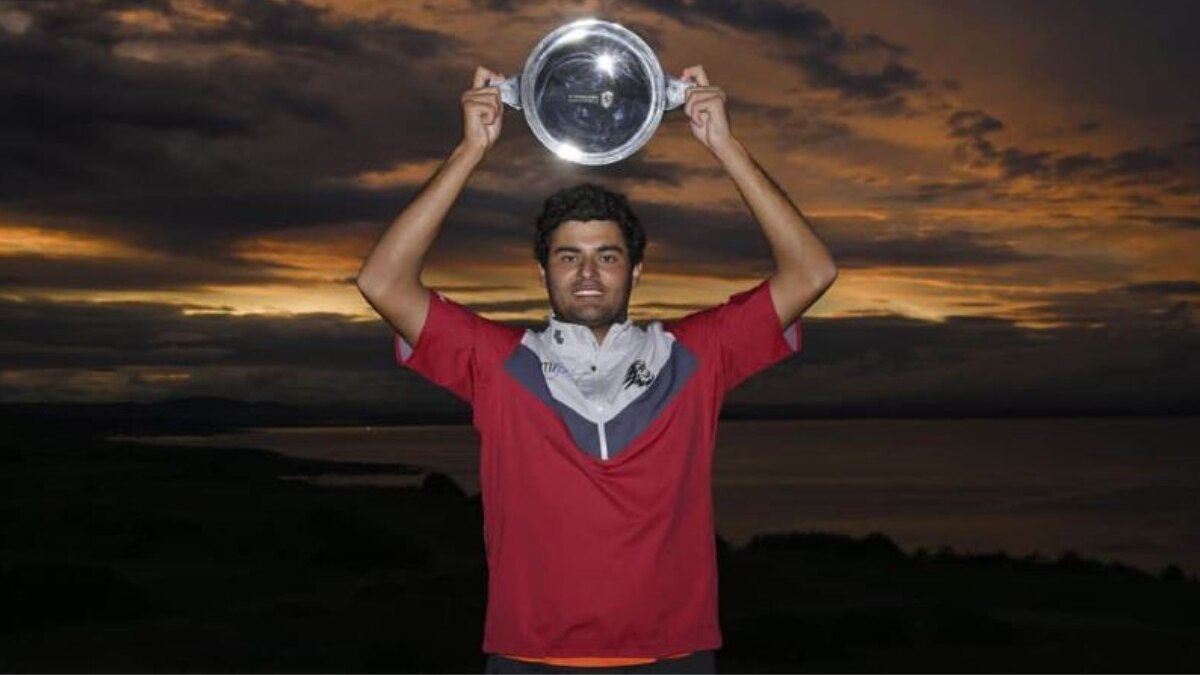 Spain’s Eugenio Chacarra with his St Andrews Bay Championship trophy in Scotland on Sunday. Image courtesy asiantour.com Spain’s Eugenio Chacarra with his St Andrews Bay Championship trophy in Scotland on Sunday. Image courtesy asiantour.com
