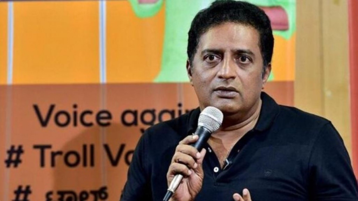 Actor Prakash Raj faced criticism for his post on Chandrayaan-3 Actor Prakash Raj faced criticism for his post on Chandrayaan-3