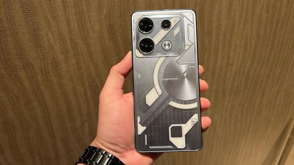 Infinix GT 10 Pro looks a lot like Nothing Phone (2) Infinix GT 10 Pro looks a lot like Nothing Phone (2)