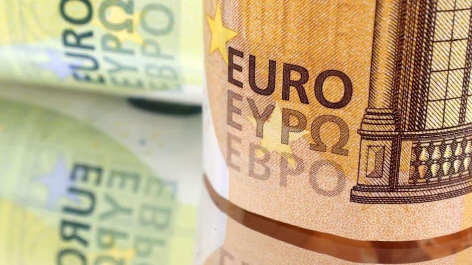 Italian windfall tax sends euro zone bank stocks tumbling Italian windfall tax sends euro zone bank stocks tumbling
