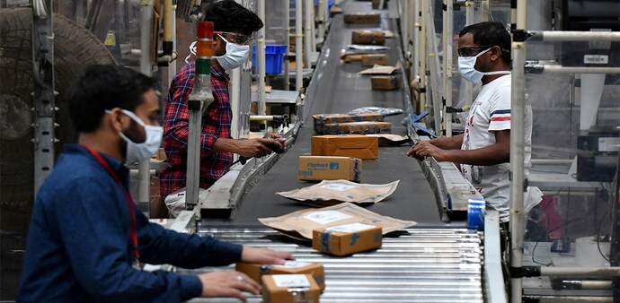 The e-commerce boom in India is undeniable, and its impact on the retail sector is nothing short of revolutionary. And MSMEs are an integral part of this revolution. (Image: Reuters) The e-commerce boom in India is undeniable, and its impact on the retail sector is nothing short of revolutionary. And MSMEs are an integral part of this revolution. (Image: Reuters)