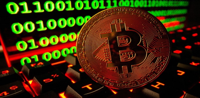 Bitcoin Spot ETF vs Bitcoin Futures ETF Bitcoin Spot ETF vs Bitcoin Futures ETF