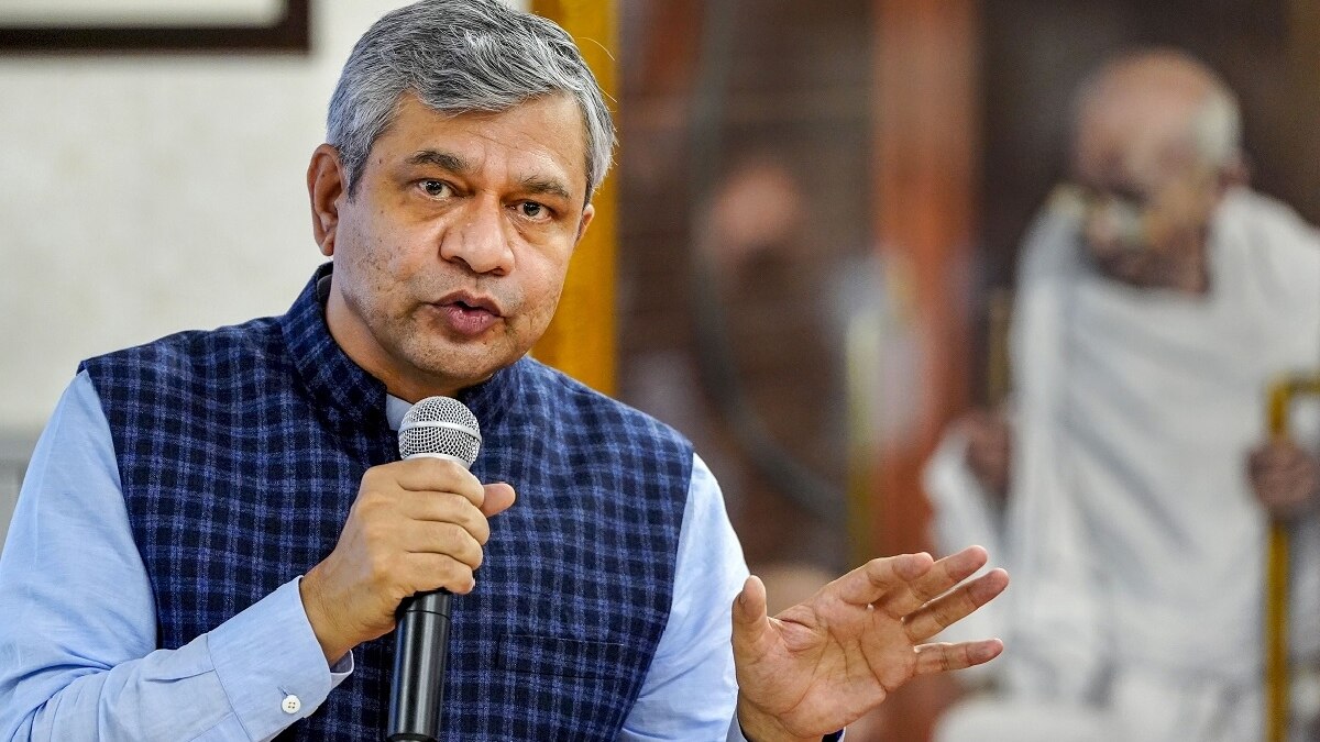 32 companies applied under PLI IT hardware scheme: Ashwini Vaishnaw 32 companies applied under PLI IT hardware scheme: Ashwini Vaishnaw