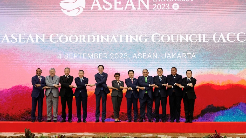 ASEAN Summit began in Indonesia on Monday ASEAN Summit began in Indonesia on Monday