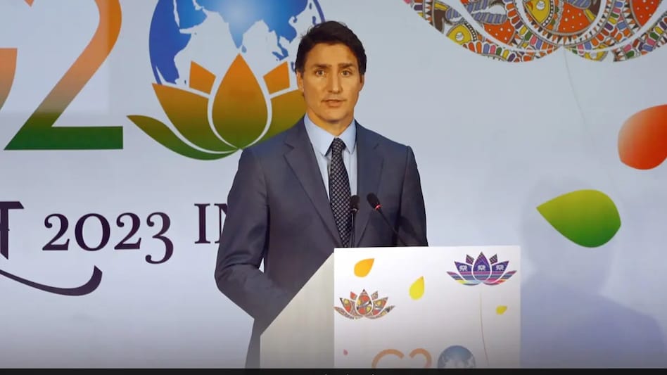 Canadian PM Justin Trudeau chose to stay in his room in Lalit Hotel in New Delhi after his Airbus plane developed a snag. Trudeau did not have any engagement with the Indian government on Monday. Canadian PM Justin Trudeau chose to stay in his room in Lalit Hotel in New Delhi after his Airbus plane developed a snag. Trudeau did not have any engagement with the Indian government on Monday.