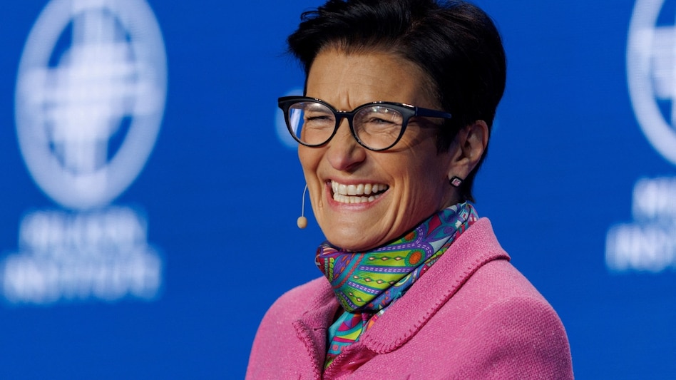 The sweeping reorganization is another step in Fraser's strategy to improve profits and streamline the bank The sweeping reorganization is another step in Fraser's strategy to improve profits and streamline the bank