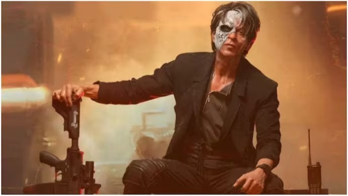 A Red Chillies Entertainment presentation, "Jawan" is produced by Gauri Khan and co-produced by Gaurav Verma A Red Chillies Entertainment presentation, "Jawan" is produced by Gauri Khan and co-produced by Gaurav Verma