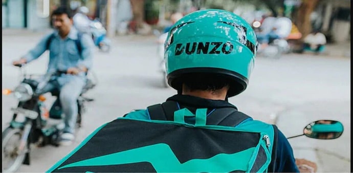 Dunzo has been struggling to raise fresh funds, and is reportedly in the process of renegotiating its valuation Dunzo has been struggling to raise fresh funds, and is reportedly in the process of renegotiating its valuation