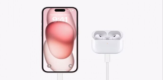 This strange adventure just underscores the intense affection people have for their prized Apple products. This strange adventure just underscores the intense affection people have for their prized Apple products.