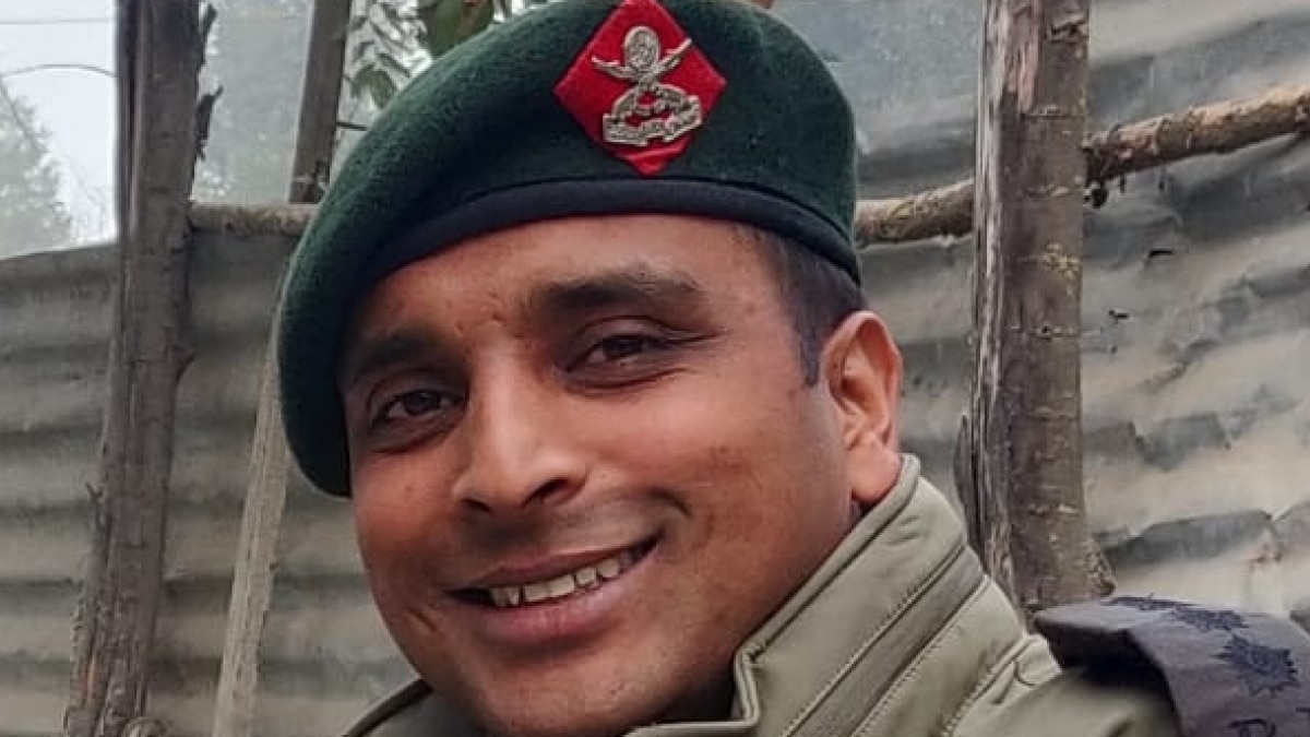 Anantnag gunfight: Colonel Manpreet Singh was critically shot during the operation Anantnag gunfight: Colonel Manpreet Singh was critically shot during the operation
