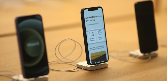 Apple service centre representatives informed him that a glue-like substance had been discovered on the device's outer mesh, and this issue was not covered by the one-year warranty. Apple service centre representatives informed him that a glue-like substance had been discovered on the device's outer mesh, and this issue was not covered by the one-year warranty.