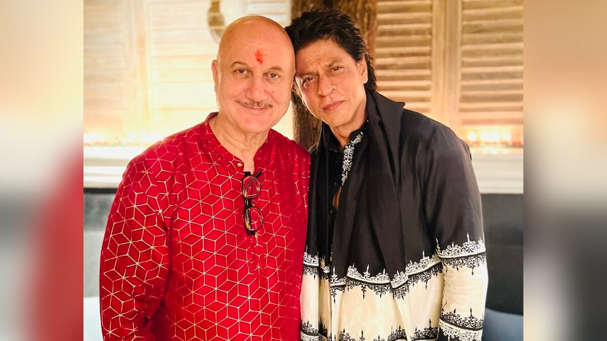 The new name added to the list of Jawan fans is none other than the critically acclaimed Bollywood actor Anupam Kher The new name added to the list of Jawan fans is none other than the critically acclaimed Bollywood actor Anupam Kher