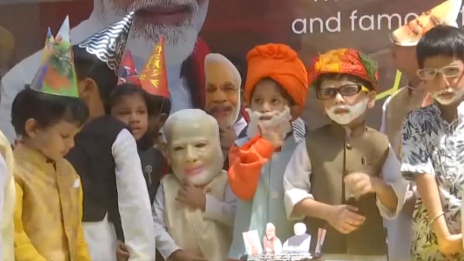 Watch Kids dress up as PM Modi to celebrate his 73rd birthday