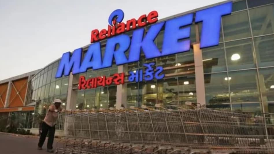 KKR to invest Rs 2,070 cr in Reliance Retail to increase stake to 1.42% KKR to invest Rs 2,070 cr in Reliance Retail to increase stake to 1.42%