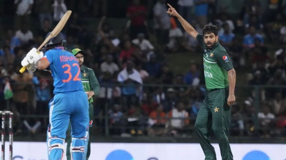 Shaheen Afridi finally picked Hardik Pandya after he scored an excellent 87-run innings. Shaheen Afridi finally picked Hardik Pandya after he scored an excellent 87-run innings.