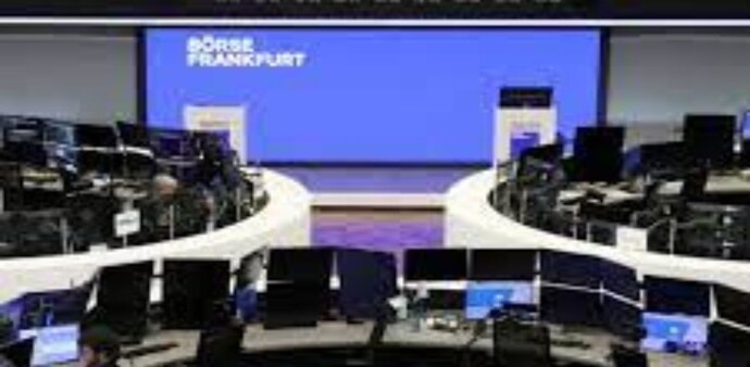 Europe's technology sector .SX8P gained 0.5% as shares of Dutch semiconductor equipment maker ASML ASML.AS rose 0.8%. Europe's technology sector .SX8P gained 0.5% as shares of Dutch semiconductor equipment maker ASML ASML.AS rose 0.8%.