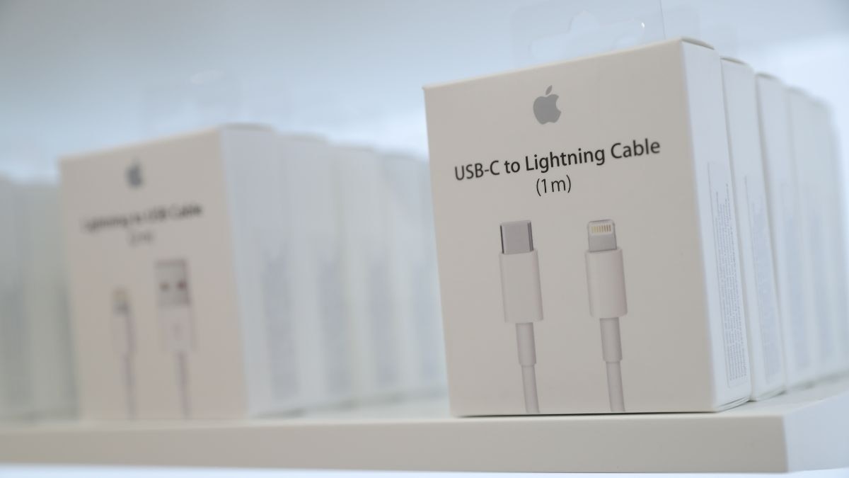 Apple's move to USB Type-C may cause inconvenience for existing iPhone users Apple's move to USB Type-C may cause inconvenience for existing iPhone users