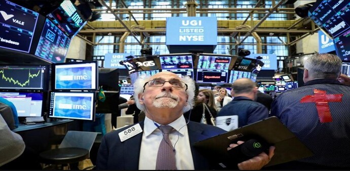Wall Street climbs after investors digest slew of economic data Wall Street climbs after investors digest slew of economic data