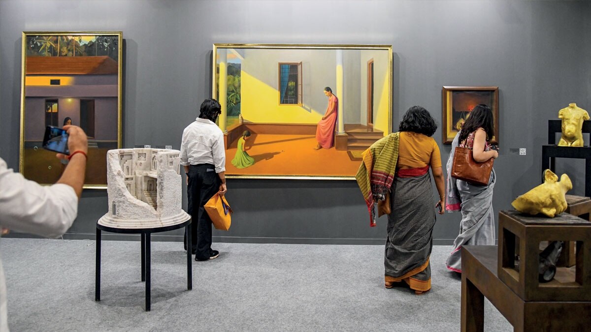 VISITORS AT THE INDIA ART FAIR 2022 (Photo by BANDEEP SINGH) VISITORS AT THE INDIA ART FAIR 2022 (Photo by BANDEEP SINGH)