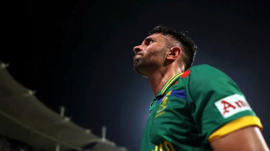 Keshav Maharaj and Tabraiz Shamsi played a crucial innings against Pakistan at the M.A. Chidamabaram Stadium in Chennai Keshav Maharaj and Tabraiz Shamsi played a crucial innings against Pakistan at the M.A. Chidamabaram Stadium in Chennai