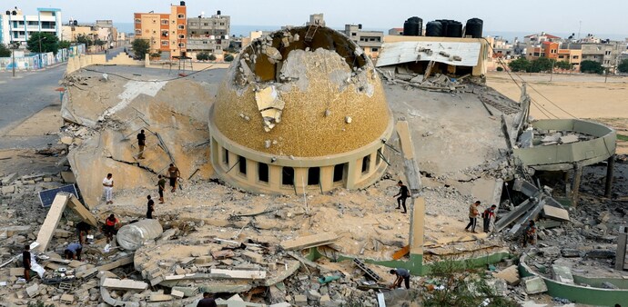 Iran reportedly helped Hamas plan the deadly Israel attack Iran reportedly helped Hamas plan the deadly Israel attack