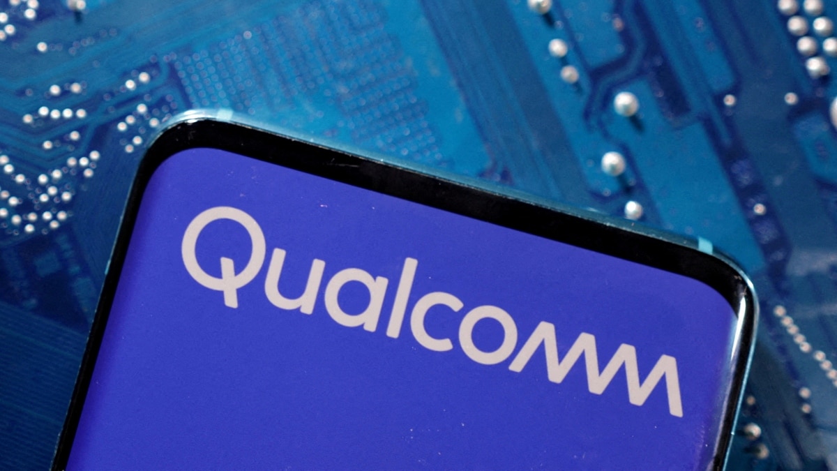 Qualcomm has confirmed that the Snapdragon 8 Gen 3 platform will be adopted by global OEMs and brands, with the first commercial devices expected in the coming weeks. Qualcomm has confirmed that the Snapdragon 8 Gen 3 platform will be adopted by global OEMs and brands, with the first commercial devices expected in the coming weeks.