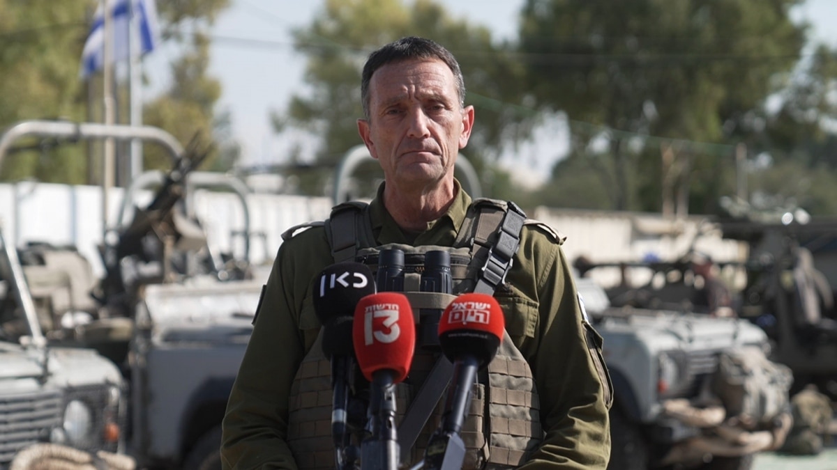 IDF Chief of Staff Herzi Halevi speaks to the media in southern Israel (Photo: Israel Defense Forces) IDF Chief of Staff Herzi Halevi speaks to the media in southern Israel (Photo: Israel Defense Forces)