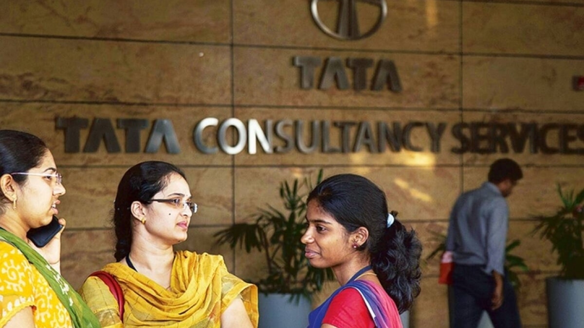 TCS announced a total Rs 66,000 crore in share buyback since 2017. TCS announced a share buyback of up to 4,00,00,000 shares, amounting Rs 18,000 crore in 2022. TCS announced a total Rs 66,000 crore in share buyback since 2017. TCS announced a share buyback of up to 4,00,00,000 shares, amounting Rs 18,000 crore in 2022.