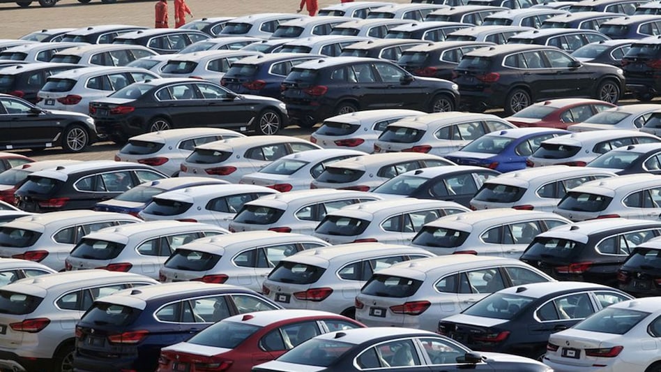 Auto sales in September see 20% growth, says FADA Auto sales in September see 20% growth, says FADA