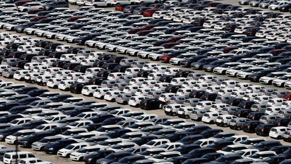 While Kia Motors India sold a total of 20,022 units last month, Toyota Kirloskar Motor sold a total of 22,157 units in the same period While Kia Motors India sold a total of 20,022 units last month, Toyota Kirloskar Motor sold a total of 22,157 units in the same period