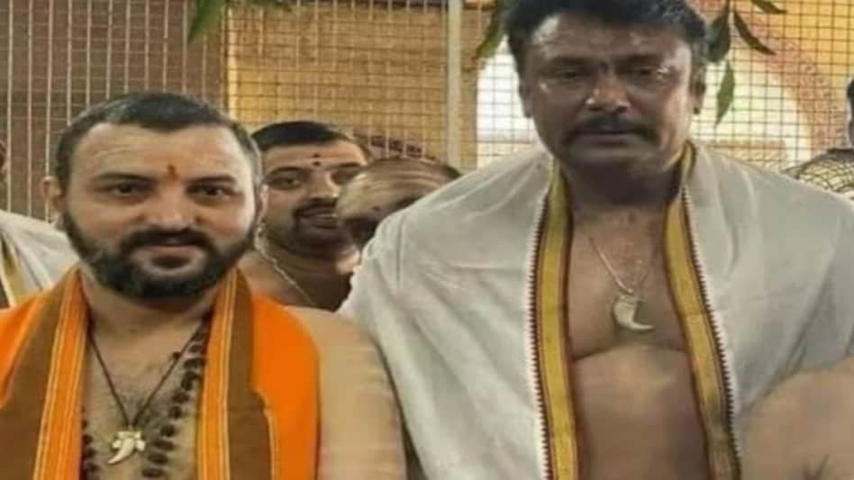 The pictures that have surfaced online are allegedly from the actor's recent visit to Sri Kshetra Horanadu temple. The pictures that have surfaced online are allegedly from the actor's recent visit to Sri Kshetra Horanadu temple.