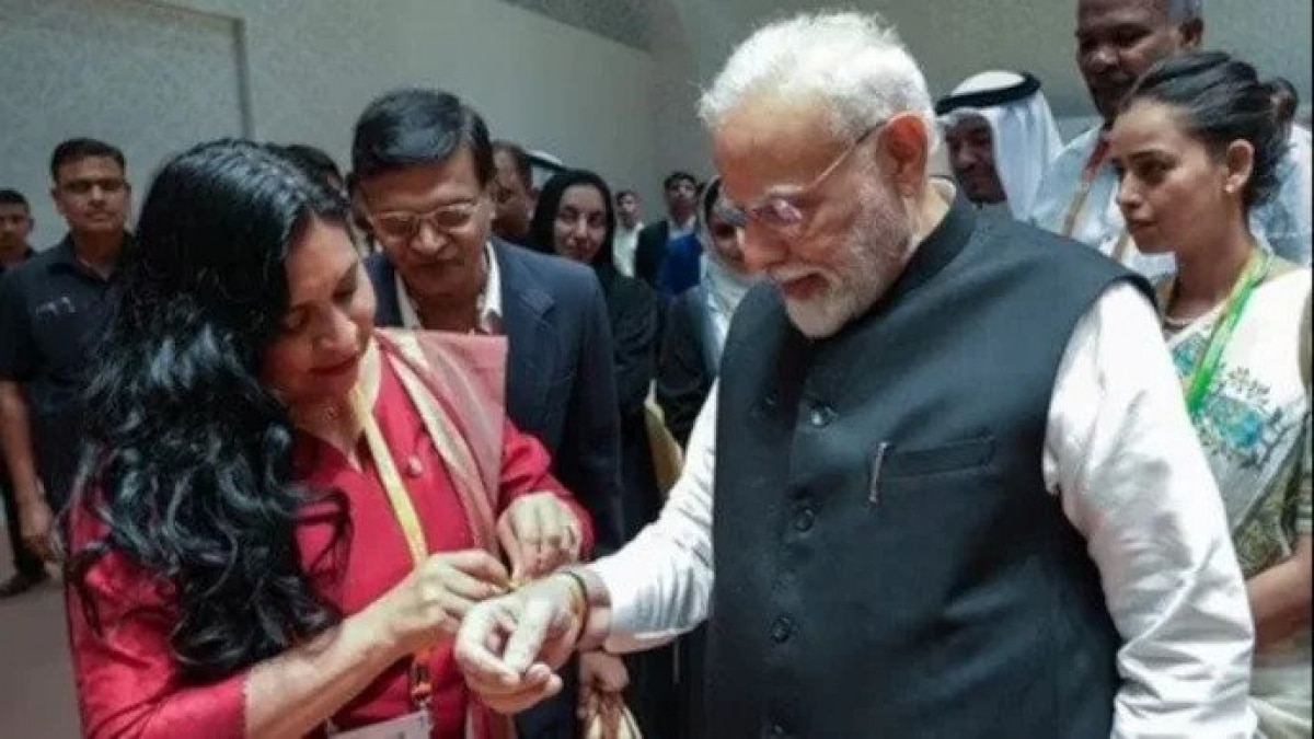 Meet PM Modi's Mexican 'sister', who tied him a rakhi! 