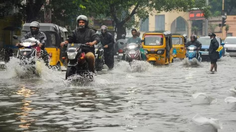 “Scattered to fairly widespread light/moderate rainfall likely over extreme south peninsular India and Islands,” added the national weather agency “Scattered to fairly widespread light/moderate rainfall likely over extreme south peninsular India and Islands,” added the national weather agency