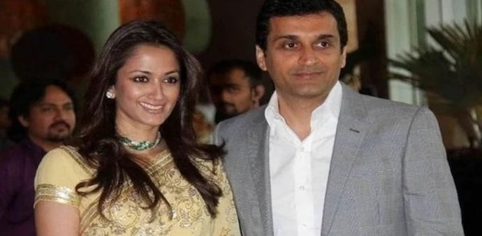 Gayatri Joshi and her husband Vikas Oberoi met with a car accident in Italy. Gayatri Joshi and her husband Vikas Oberoi met with a car accident in Italy.