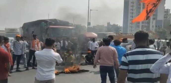 The Maratha community has been staging protests seeking reservations in government jobs and education under the OBC category. The Maratha community has been staging protests seeking reservations in government jobs and education under the OBC category.