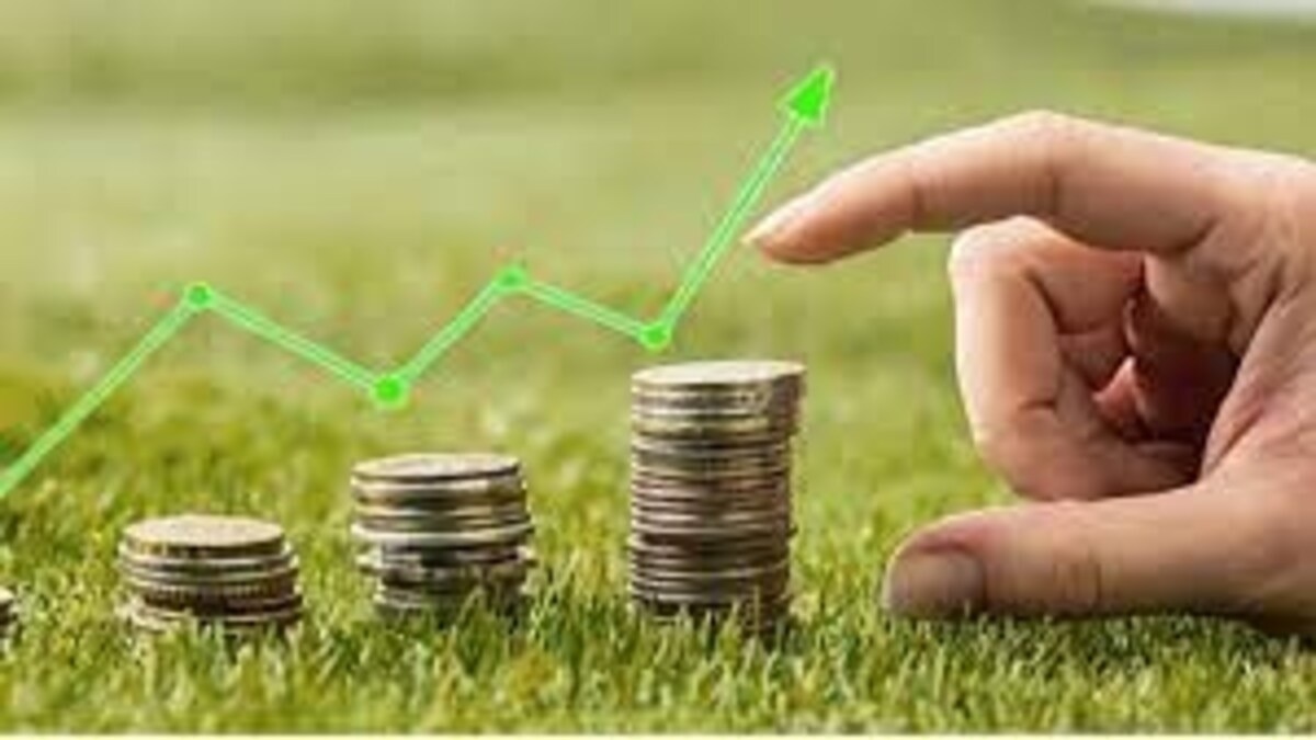 The FED funds rate is at a multi-decade high, and the potential for rate cuts in 2024 has created an attractive investment opportunity in US government-grade debt. The FED funds rate is at a multi-decade high, and the potential for rate cuts in 2024 has created an attractive investment opportunity in US government-grade debt.