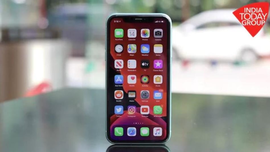 iPhone 13 and iPhone 14 available at discounts on both Amazon and Flipkart: Where to buy them from? iPhone 13 and iPhone 14 available at discounts on both Amazon and Flipkart: Where to buy them from?