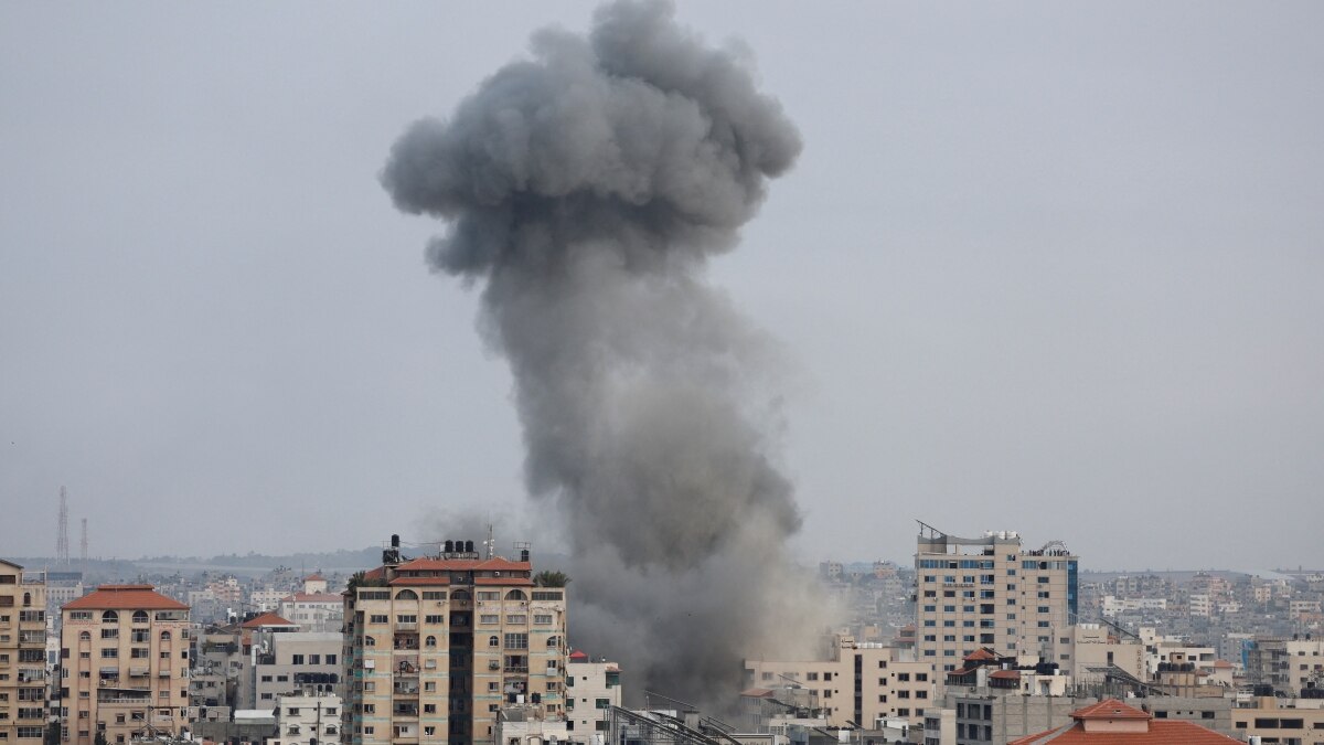 Israel-Gaza conflict: An Israeli military spokesperson said anyone who can get out should get out Israel-Gaza conflict: An Israeli military spokesperson said anyone who can get out should get out