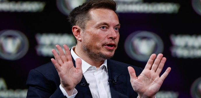 The West is driving Russian President Vladimir Putin into the willing arms of Chinese leader Xi Jinping, according to Elon Musk. The West is driving Russian President Vladimir Putin into the willing arms of Chinese leader Xi Jinping, according to Elon Musk.